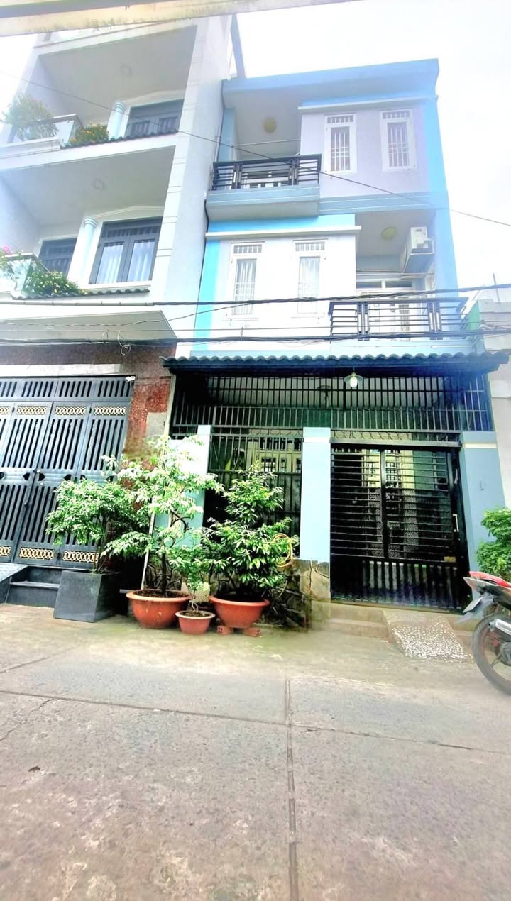 Nhà đẹp 3 tầng hẻm ô tô tránh Lê Văn Quới 70m² giá nhỉnh 6 tỷ - View hoàng hôn tuyệt đẹp!