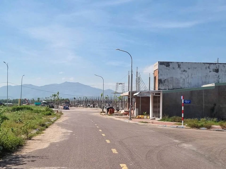 Đất nền Long Vân - Long Mỹ 100m² giá 2.2 tỷ - Cơ hội đầu tư hấp dẫn!