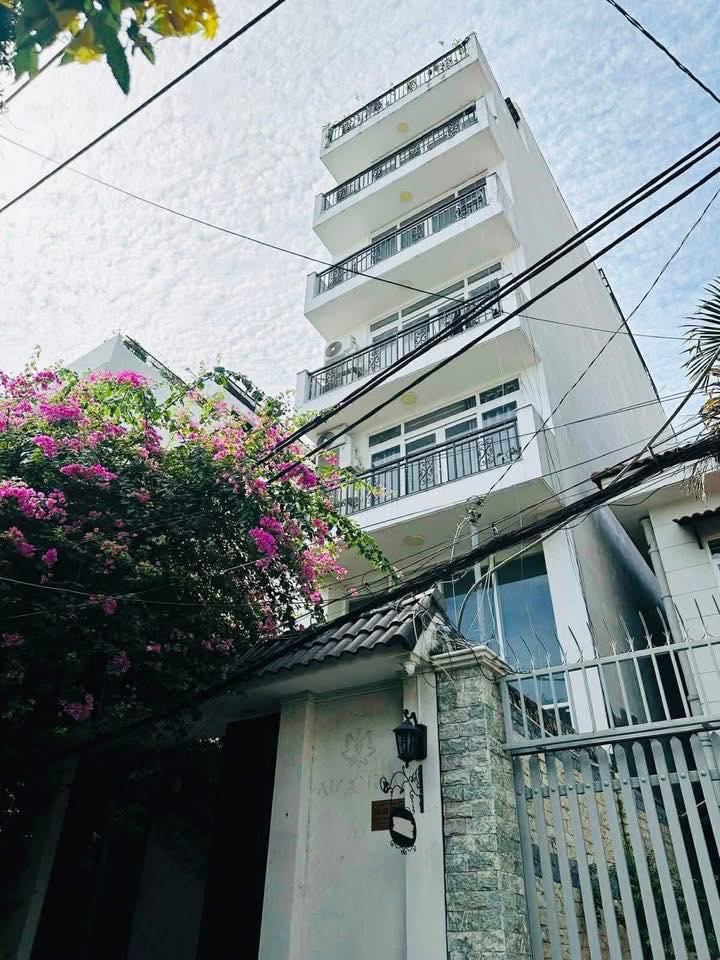 Tòa nhà FrontHouse Lê Văn Sỹ, Phú Nhuận 144m² giá 37.99 tỷ - Khai thác ổn định, giá trị lâu dài!