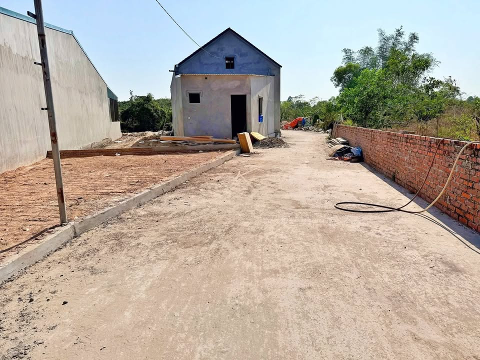 Nhà riêng 481 Hải Yên, 210m² giá thỏa thuận - Mặt tiền rộng, khu dân cư đông đúc!