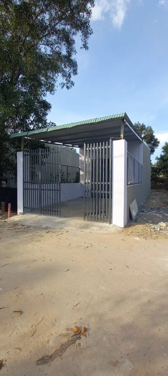 Nhà cấp 4 KP Ông Hường Trảng Dài 100m² giá 1.5 tỷ - Sẵn sàng vào ở ngay!