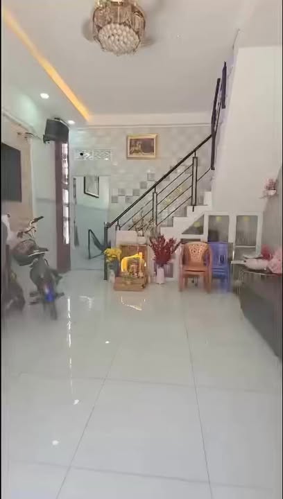 Nhà 2 lầu BTCT Lê Văn Quới 40.3m² giá 5.35 tỷ - Dọn vào ở ngay!