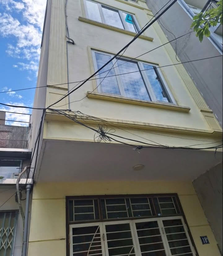 Căn hộ cho thuê 200m² tại Ngã Tư Sở giá 9 tỷ - Đầu tư sinh lời ngay!