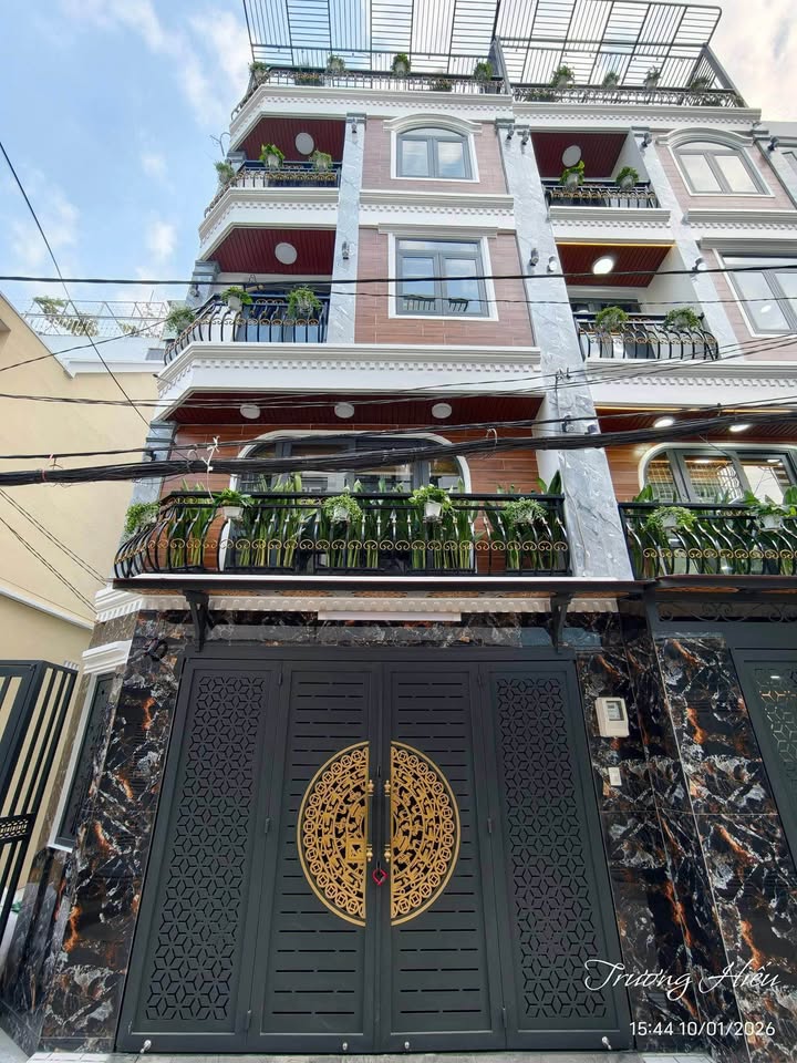 Nhà đẹp 61m² tại Bùi Quang Là, Gò Vấp giá 8.2 tỷ - Sẵn sàng vào ở ngay!