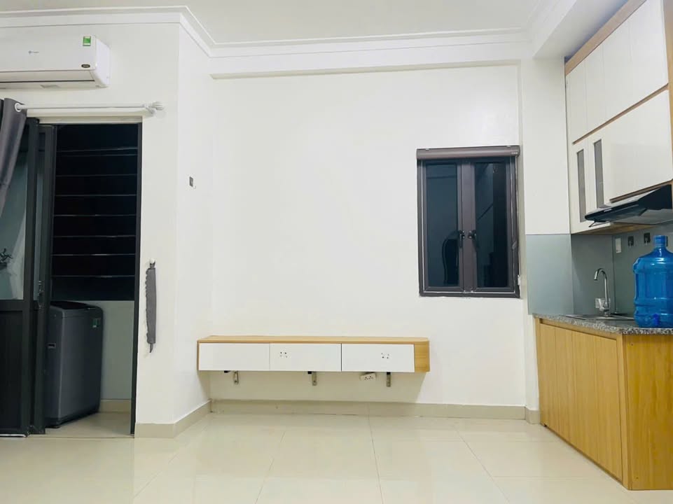 Studio cho thuê tại Cầu Giấy 25m² - Nội thất đầy đủ, giá thỏa thuận!