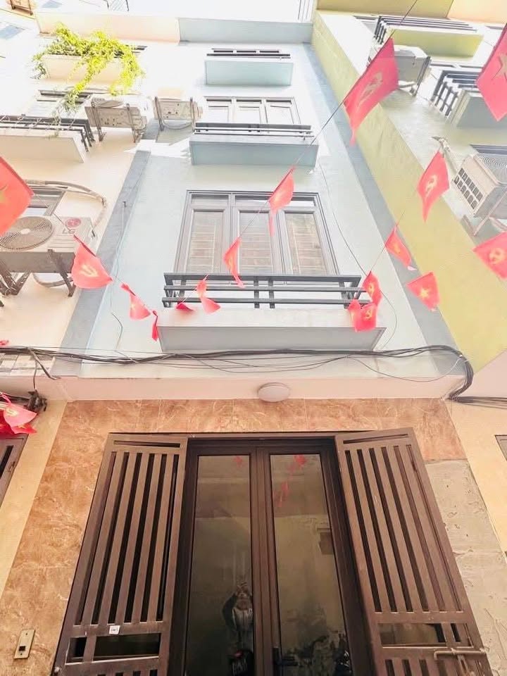 Nhà riêng Cầu Diễn 36m² giá 7.4 tỷ - Sẵn sàng giao dịch ngay!