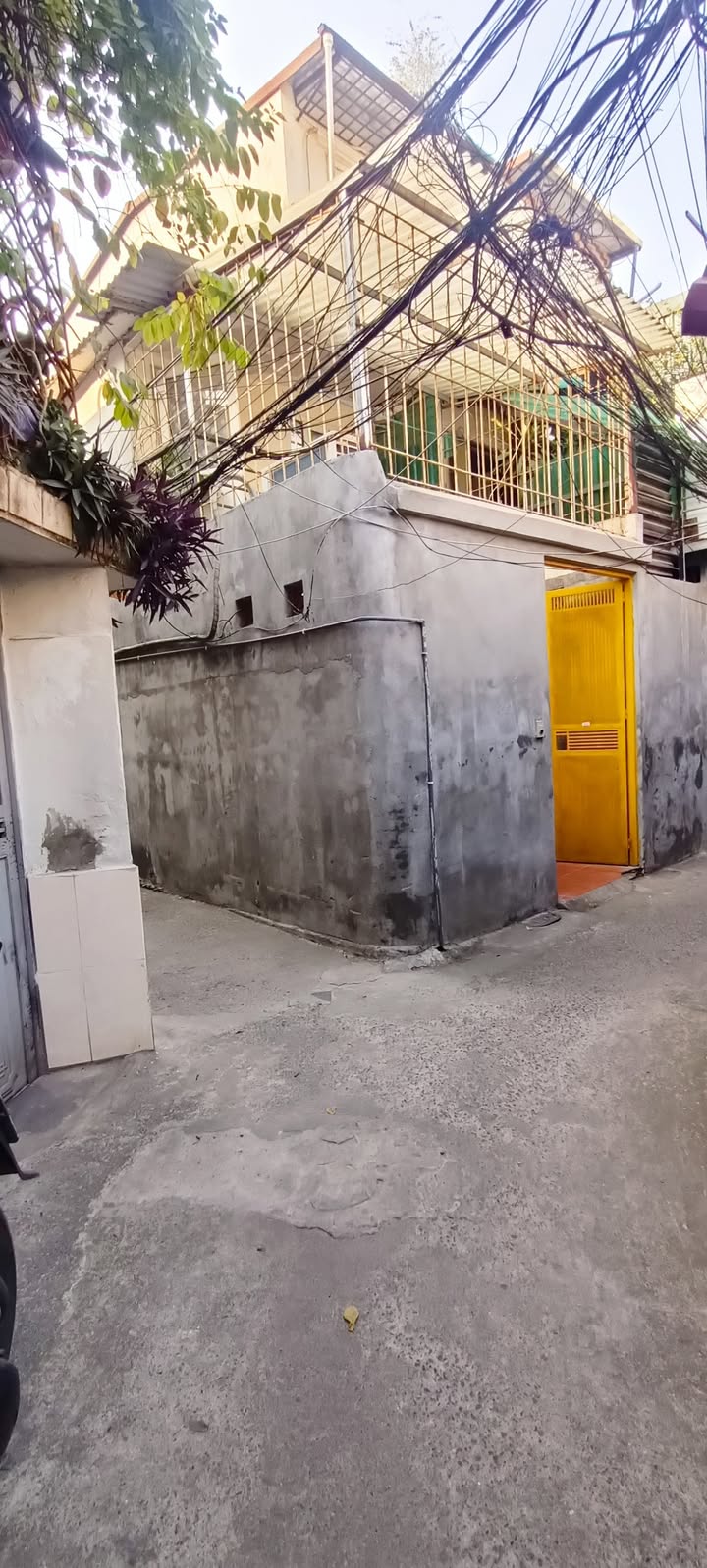 Nhà lô góc 2 tầng tại Phường Đồng Nhân, Quận Hai Bà Trưng 42m² giá 3 tỷ - Cần bán gấp!