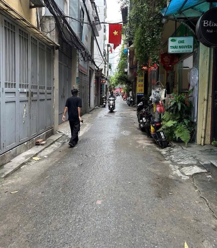 Nhà 2 tầng Đống Đa 50m² giá 7.5 tỷ - Cần sửa sang, chính chủ bán gấp!