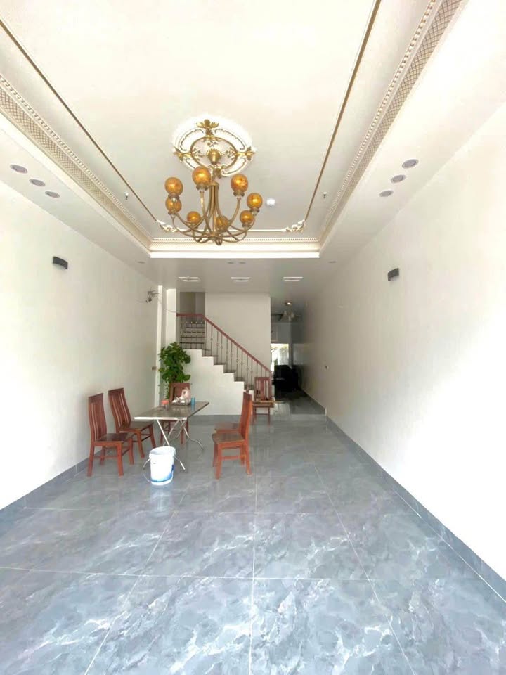 Nhà mặt đường Phạm Ngũ Lão - Giải Phóng 72m² giá 12 tỷ - Kinh doanh ngay!