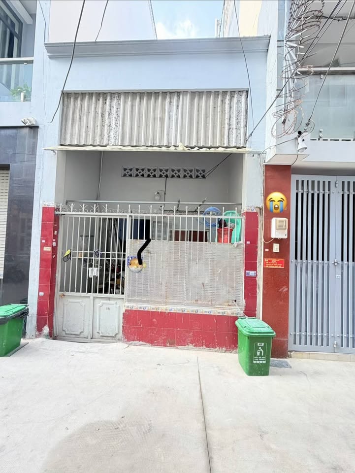 Nhà riêng Phường 13, Quận Tân Bình, 48m² giá 6.8 tỷ - Tiện xây mới!