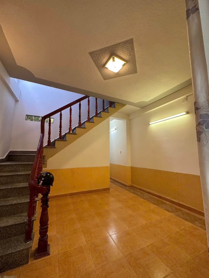 Nhà nguyên căn cho thuê tại Phan Đình Phùng, Bảo Lộc - 4 phòng ngủ, giá 7 triệu