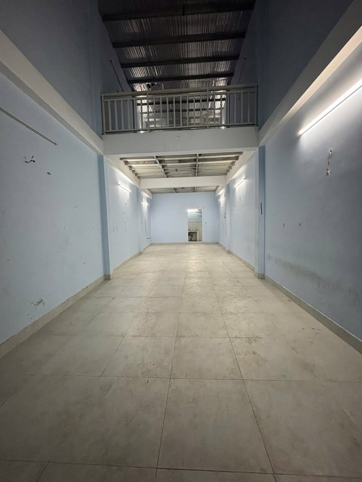 Nhà cho thuê hẻm xe tải Tân Hoà Đông, Bình Trị Đông, 85m² - Tiện cắt may, chứa hàng