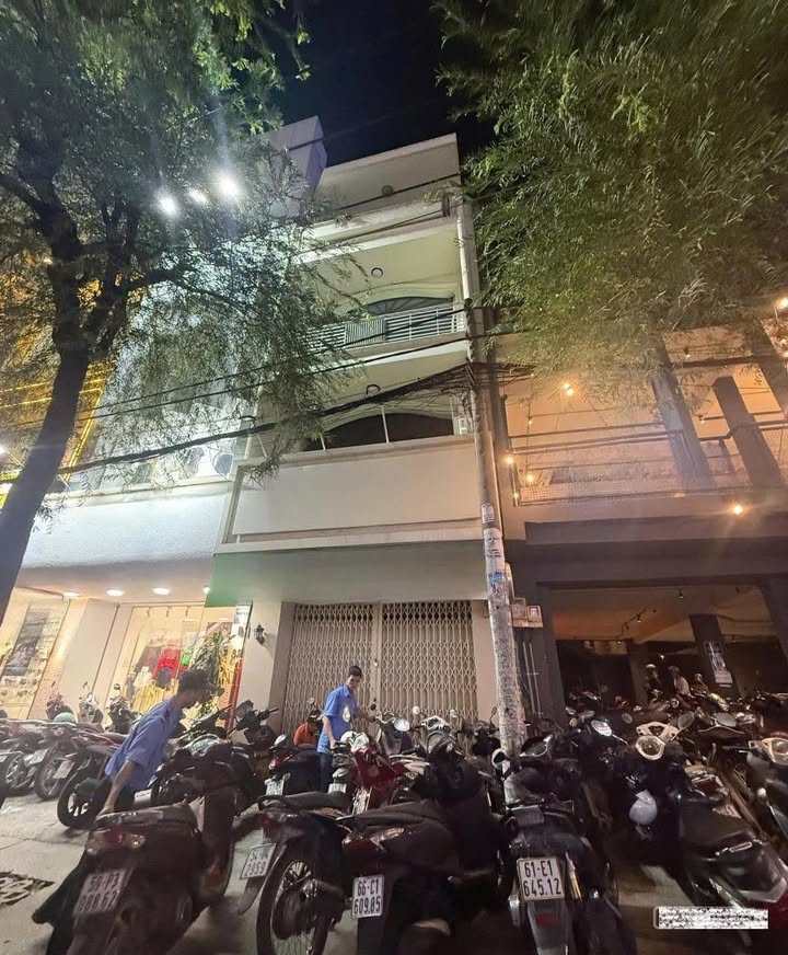 Nhà mặt tiền D2 Bình Thạnh 80m² giá 65 triệu - Kinh doanh đa ngành lý tưởng!