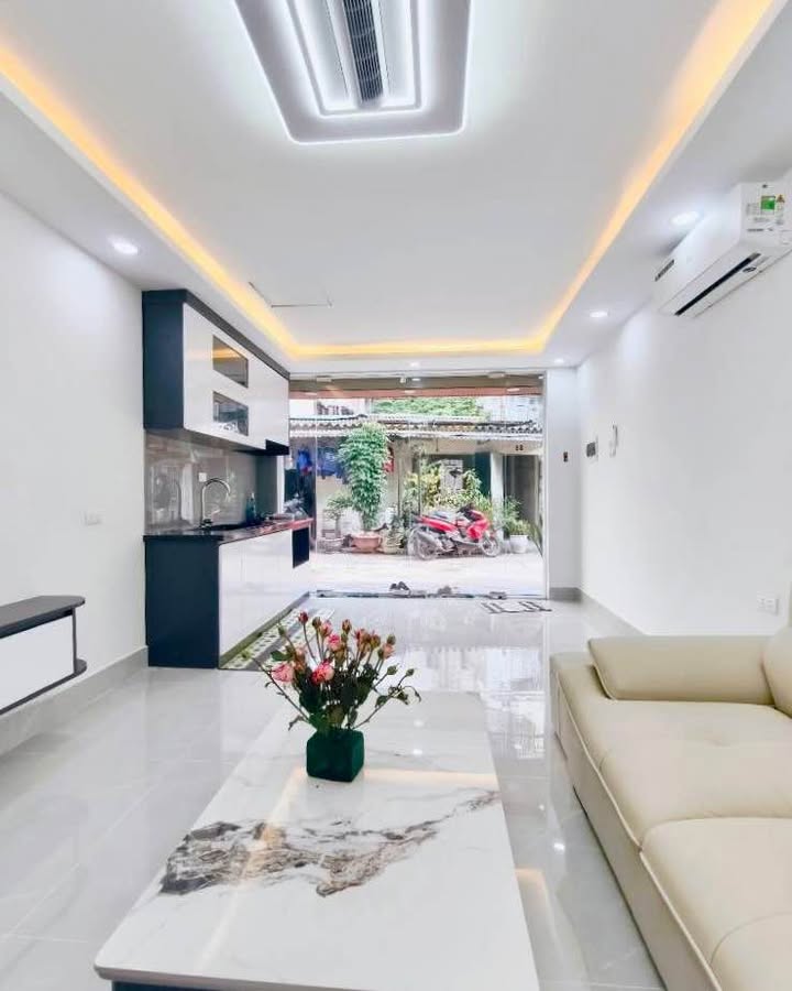 Căn hộ Royal City 75m² giá 4.45 tỷ - Nội thất mới, vào ở ngay!