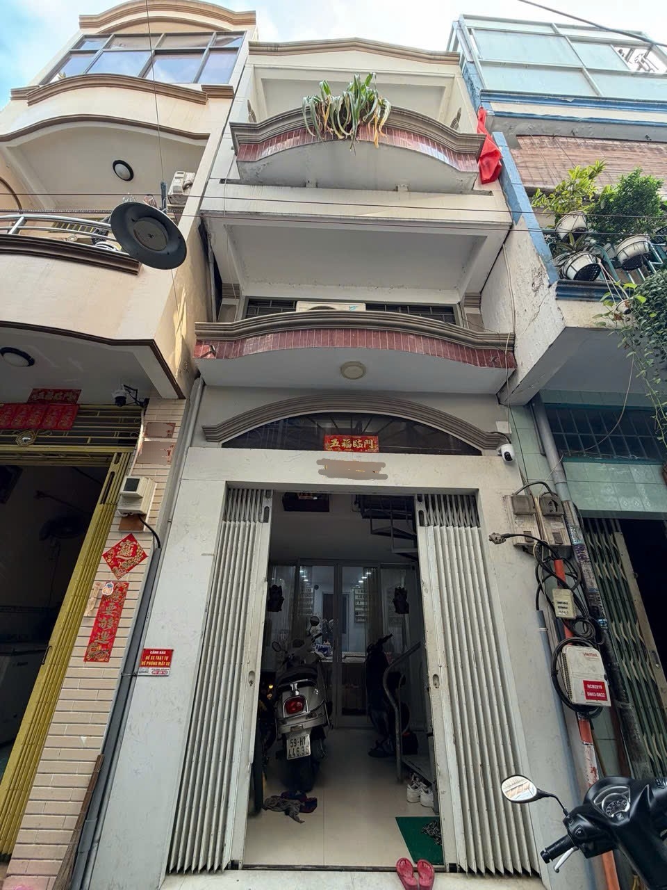 Bán Nhà Quận 5 - Hẻm 4m Xe Hơi - 3 Tầng 27m² - Đầu Tư Sinh Lợi Hơn 200 Triệu/năm!