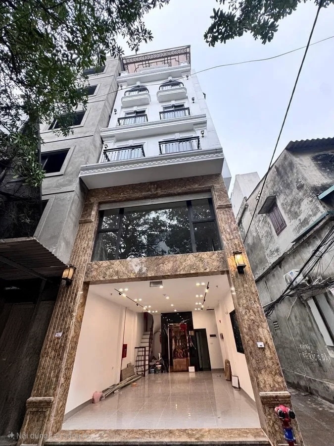 Bán nhà lô góc thang máy Cổ Nhuế 50m² giá 16.7 tỷ - Thiết kế hiện đại, vị trí đắc địa!