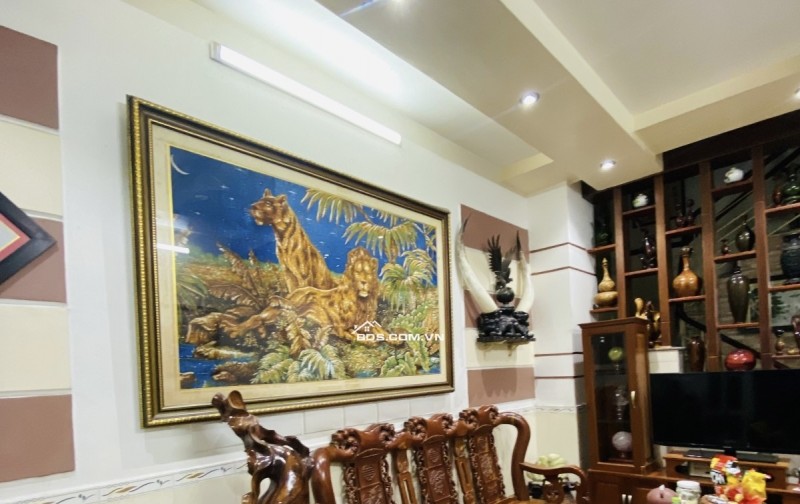 Bán nhà quận 7 62m² giá 9.2 tỷ - Thiết kế hiện đại, thoáng mát!