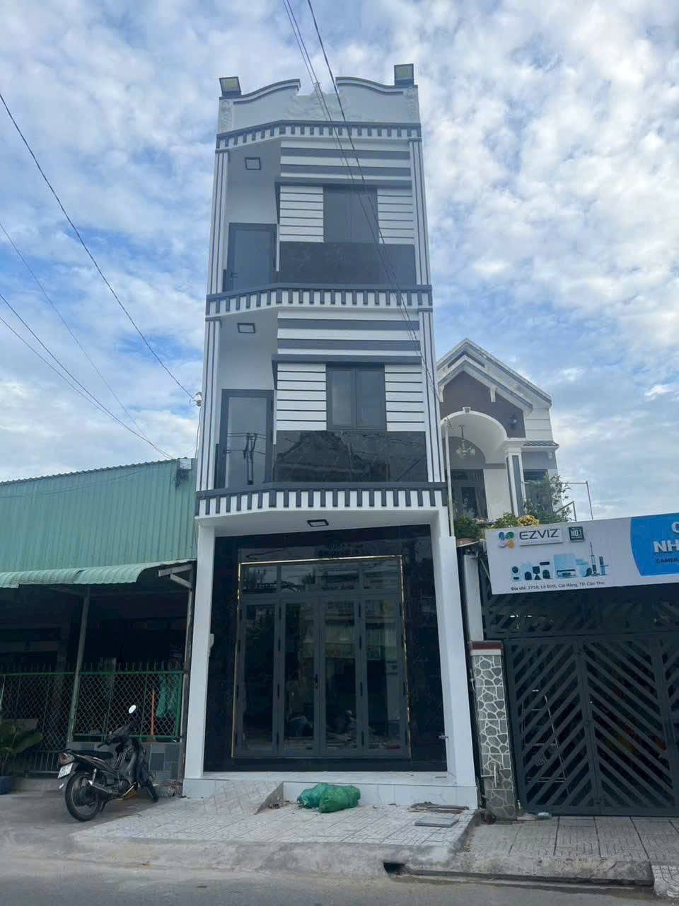 Nhà 1 Trệt 2 Lầu Mới Đẹp - Mặt Tiền Đường Lê Bình, P. Cái Răng, TP Cần Thơ - Giá Chỉ 3.3 Tỷ!