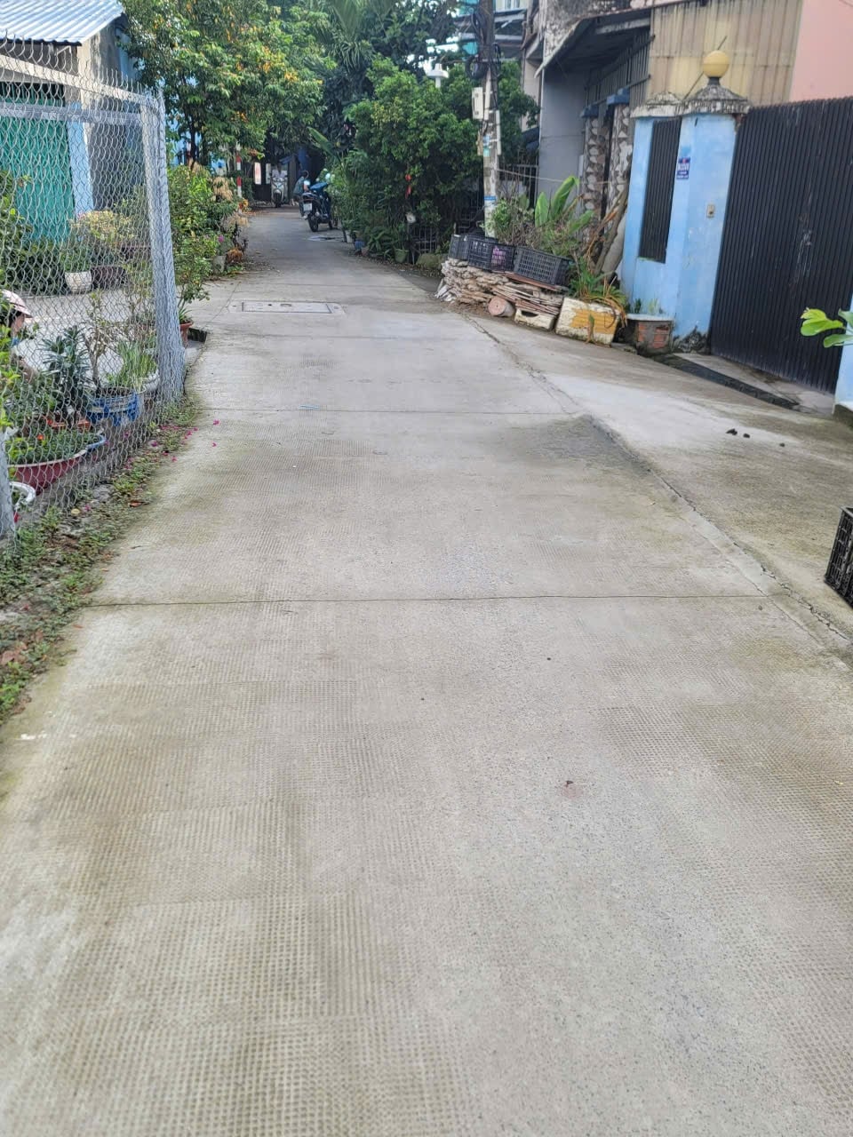 Nhà phố Bình Chánh 71m² giá 2.3 tỷ - Sổ hồng chính chủ, dọn vào ở ngay!