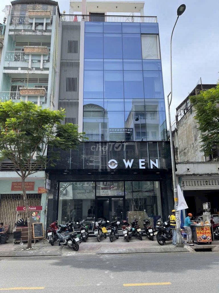 Tòa nhà văn phòng cho thuê Trần Bình Trọng 1250m² giá 150 triệu - Vị trí đắc địa, thiết kế hiện đại!