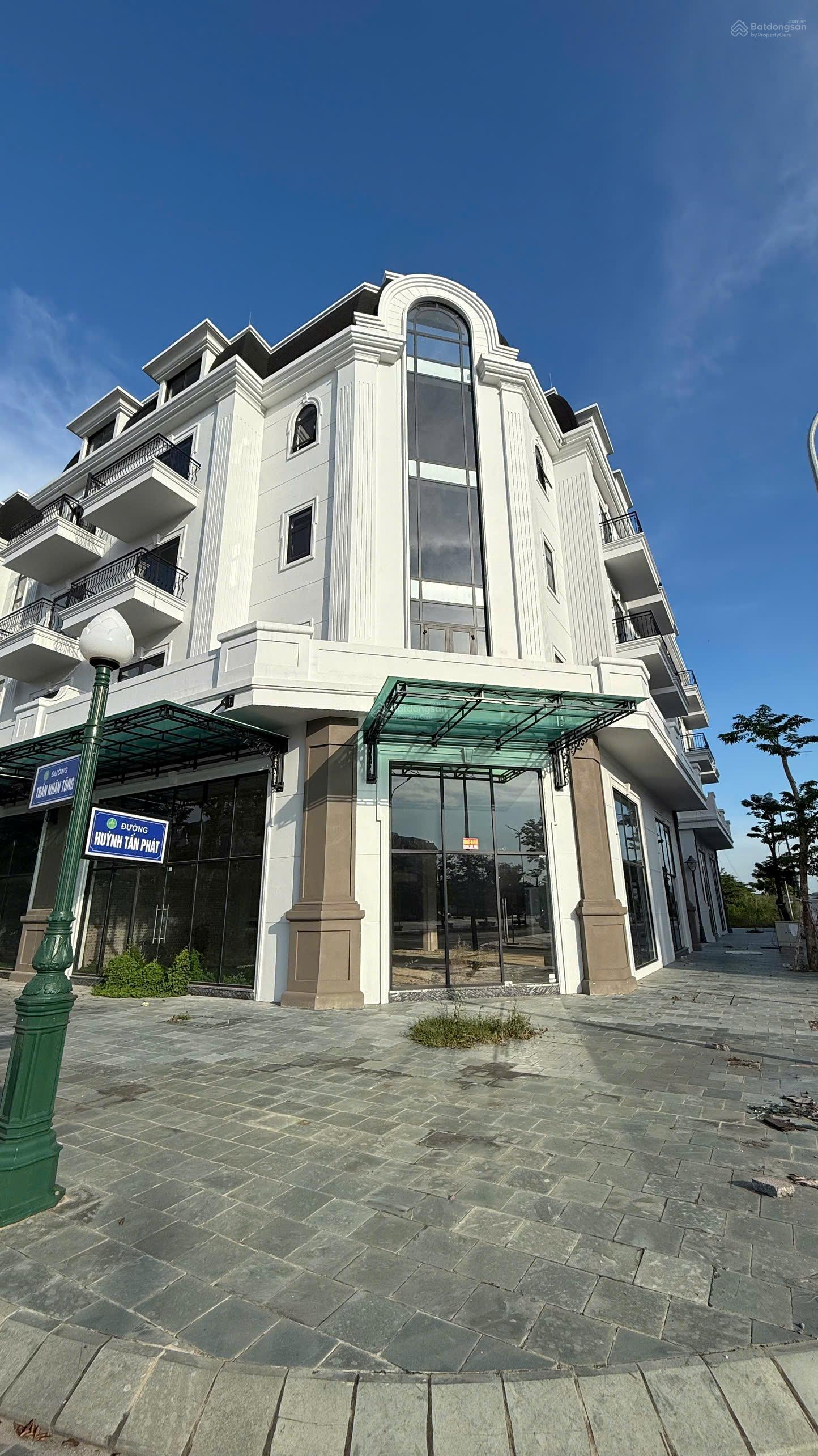 Cho thuê khách sạn 1.000m² tại phố đi bộ Trần Nhân Tông - Kinh doanh đỉnh cao!