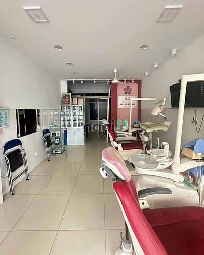 Bán nhà mặt phố Giảng Võ 50m² giá 33 tỷ - Kinh doanh đa dạng ngay ngã 5