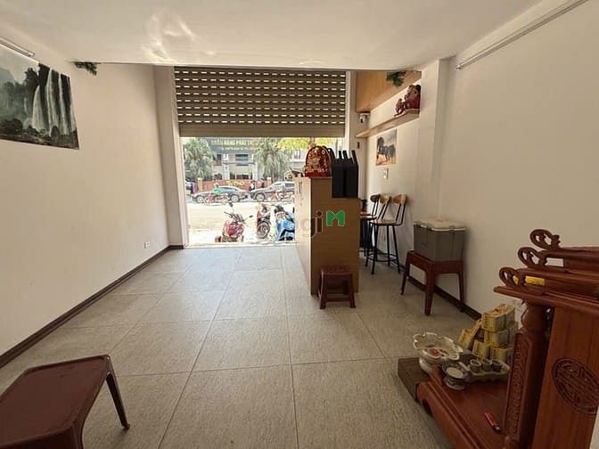 Nhà mặt phố Cát Linh 150m² giá 24 tỷ - Đầu tư sinh lời cực đỉnh!