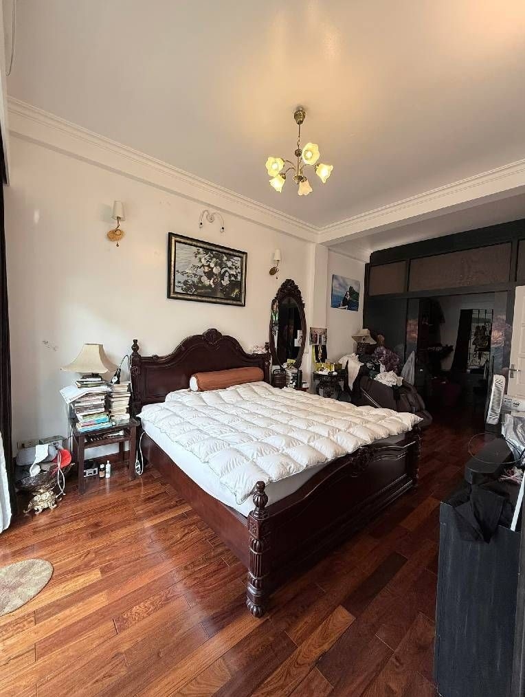 Bán nhà phố Huỳnh Thúc Kháng, Đống Đa 80m² - Ô tô tránh, kinh doanh đỉnh cao!