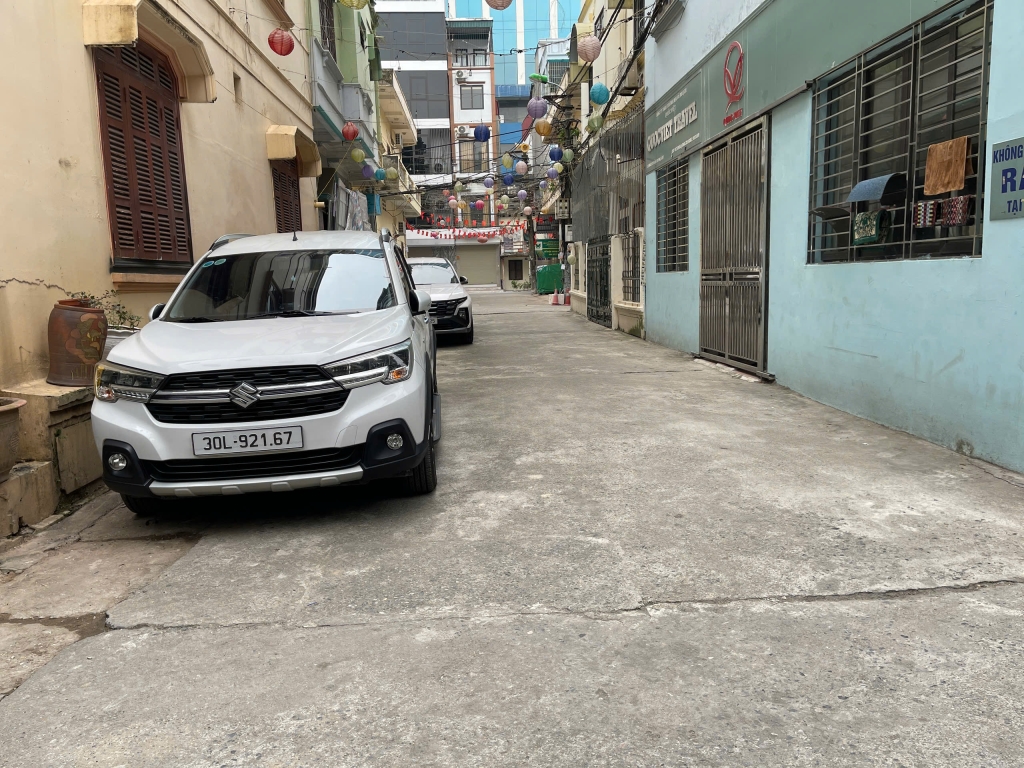 Nhà phố Trường Lâm 35m² | 5 tầng | Gara ô tô | Kinh doanh | 10.9 tỷ - Vị trí kim cương hiếm có!