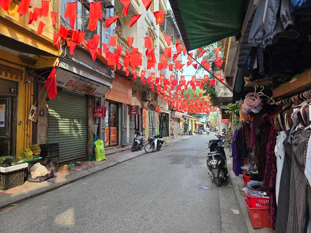 Bán đất phố Ngọc Lâm 475m² có nhà 2 tầng - Giá chỉ 126 triệu/m²