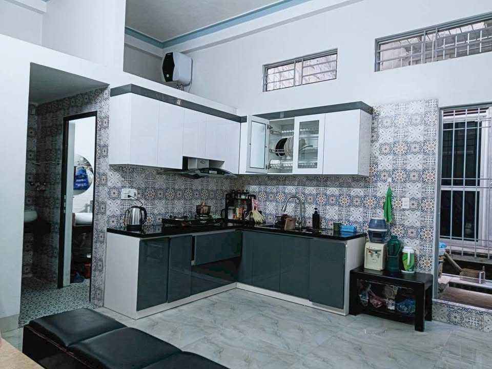 Nhà cấp 4 Hoàng Minh Giám Lào Cai 99m² giá 2.2 tỷ - Full nội thất cao cấp!