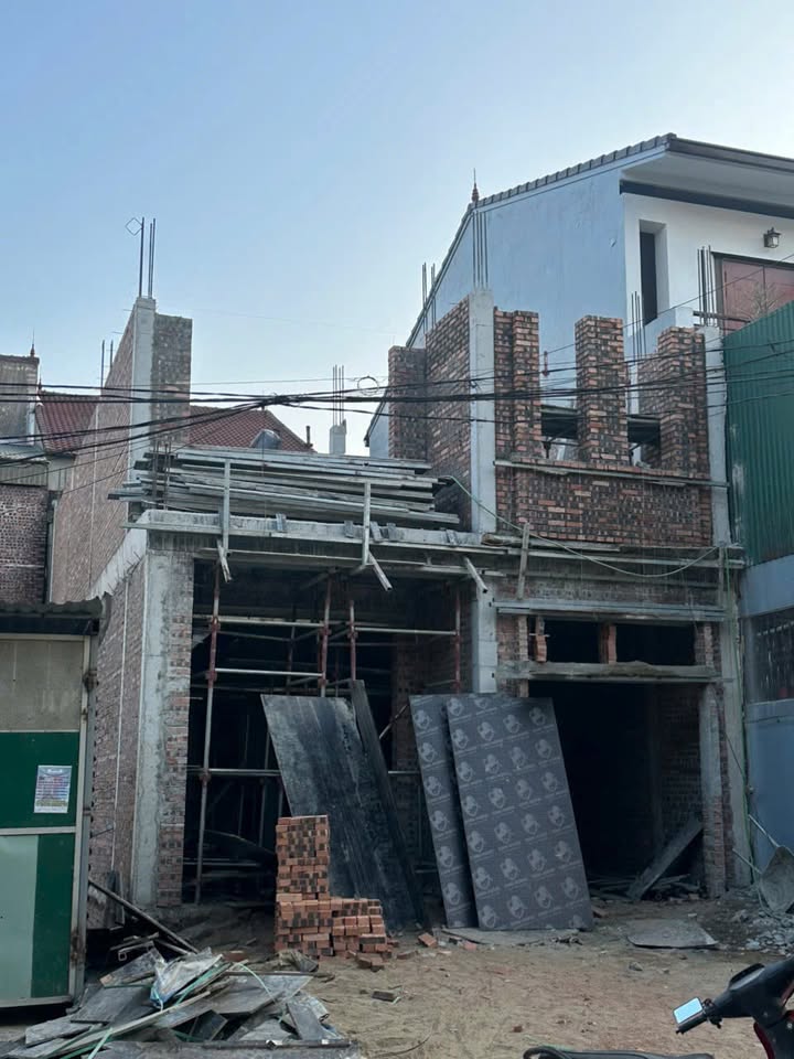 Nhà 2,5 tầng KĐT Tecco Vinh Tân 126m² giá 7.4 tỷ - Vị trí đắc địa, an ninh tuyệt đối!