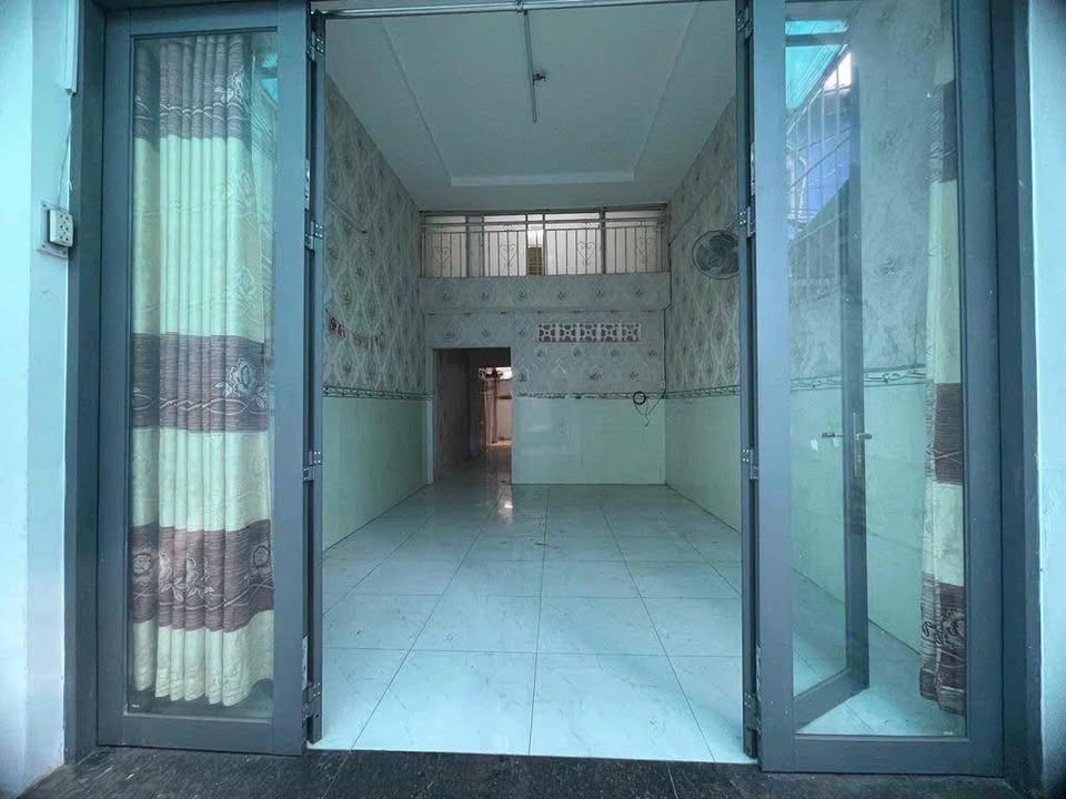 Nhà cho thuê hẻm 3 Gác Âu Cơ, Tân Bình 64m² giá 12 triệu - Không thể bỏ lỡ!