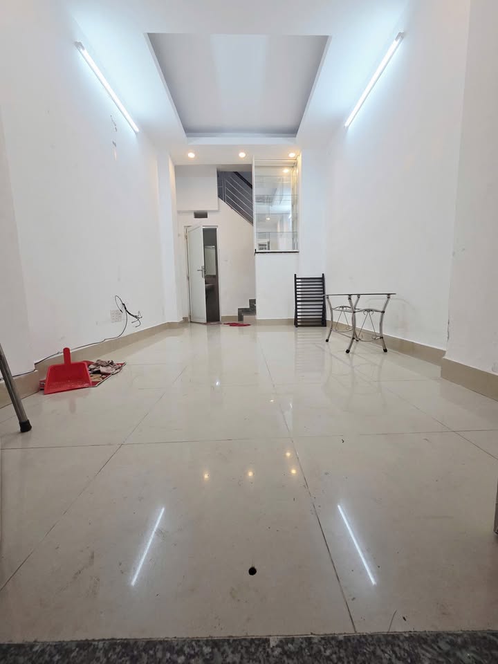 Nhà cho thuê đường Nguyễn Sơn, quận Tân Phú, diện tích 28m² - Thích hợp kinh doanh
