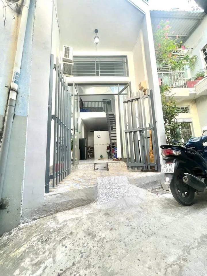 Nhà cho thuê tại hẻm Đề Thám, Cần Thơ - Giá 4 triệu/tháng, nhà mới sạch sẽ!