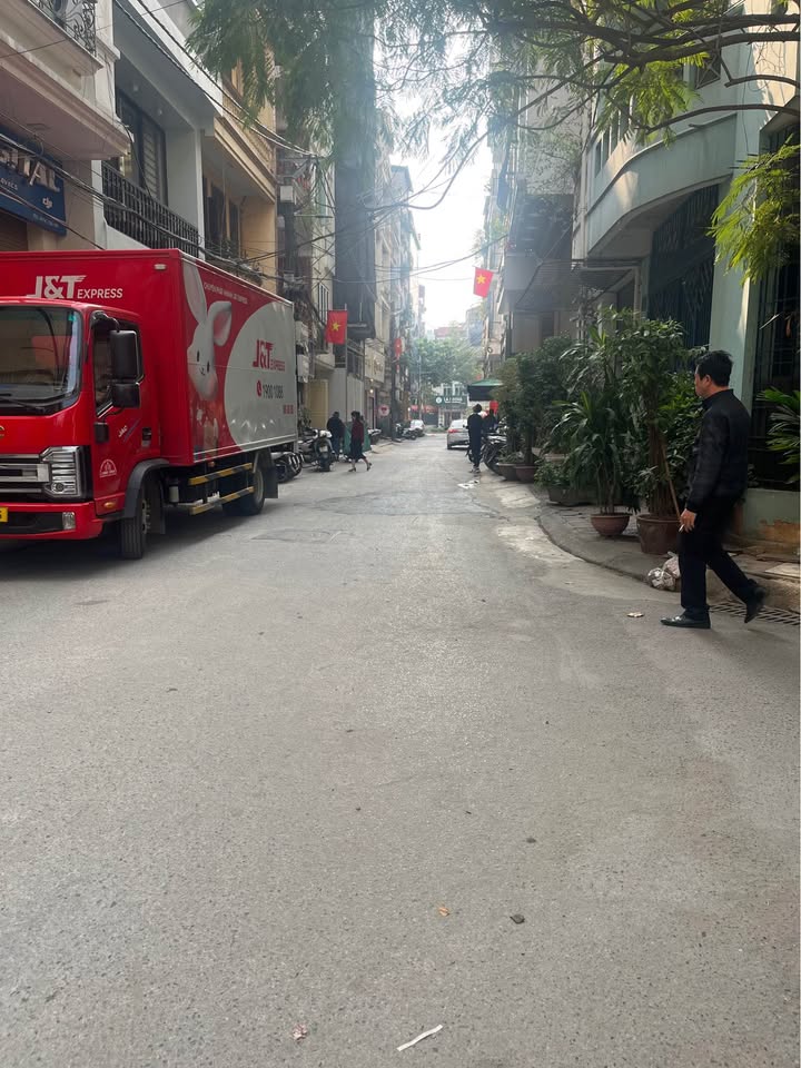 Nhà phố trung tâm Thanh Xuân 60m², 7 tầng - Sẵn sàng ở ngay, thang máy hiện đại!