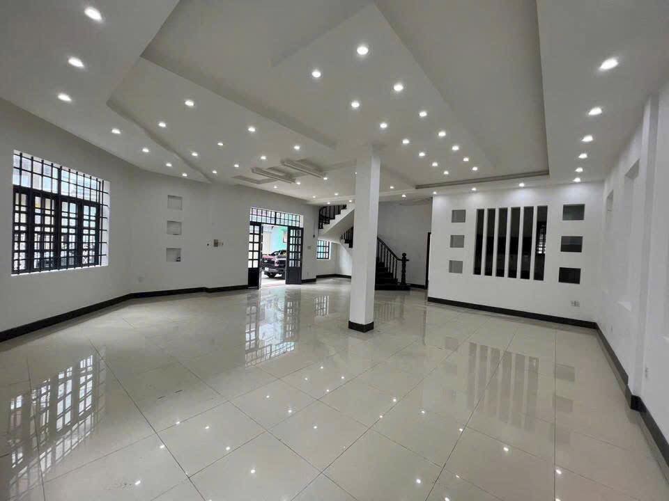 Nhà cho thuê KDC Phú Hòa, Thủ Dầu Một 200m² - Phù hợp văn phòng và sinh hoạt