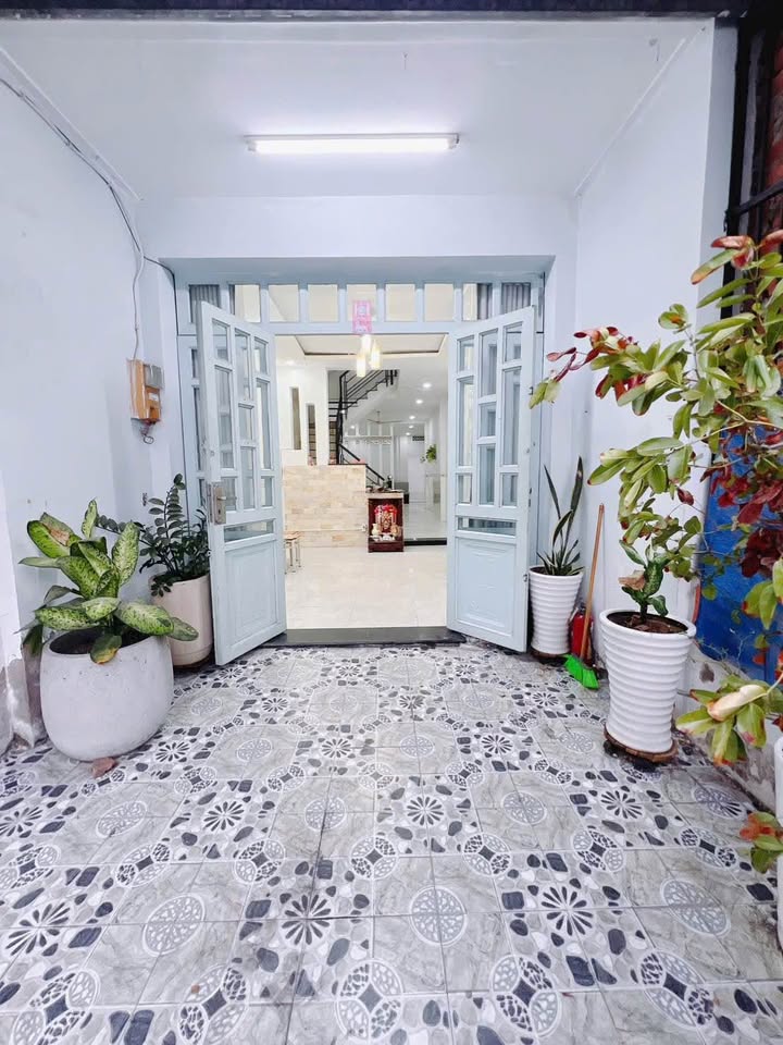 Nhà riêng Hẻm xe hơi Lê Văn Lương, Nhơn Đức 111.6m² giá 3.85 tỷ - Tiềm năng phát triển mạnh!