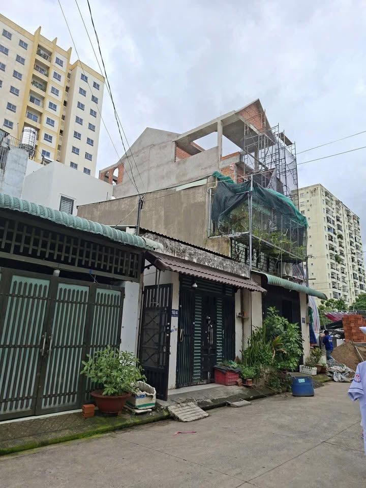 Bán nhà trọ 4 phòng tại Trung Mỹ Tây, Quận 12 giá 6 tỷ - Đầu tư sinh lời ngay!