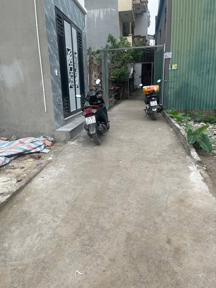 Đất nền Mỹ Ả, Đông Mỹ, 60m² giá chỉ 4 tỷ - Sổ đỏ chính chủ, vị trí đắc địa!