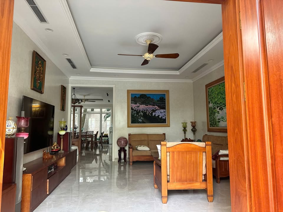 Biệt thự cho thuê khu C Ciputra 198m² - Không gian sống lý tưởng tại Tây Hồ!