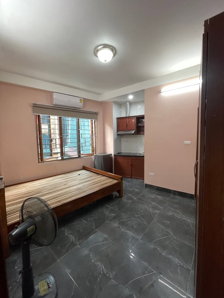 Phòng cho thuê chính chủ tại Bạch Mai 25m² - Giá 3.5 triệu/tháng, đầy đủ tiện nghi!