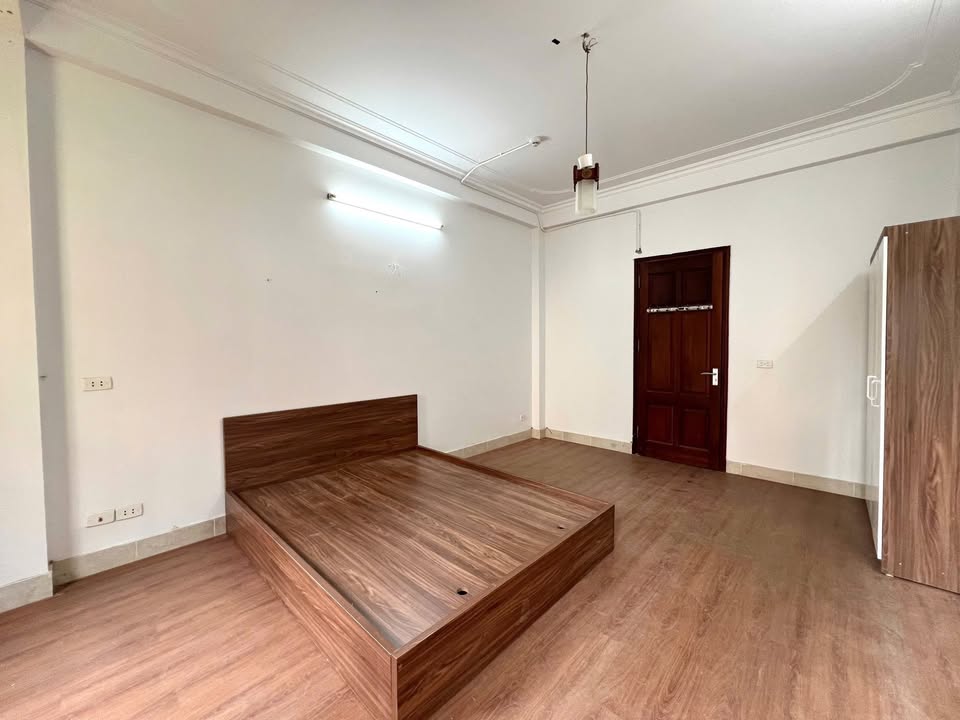 Phòng cho thuê tại Nguyễn Khuyến, Văn Quán 20m² giá 3 triệu - Không chung chủ, đầy đủ tiện nghi!