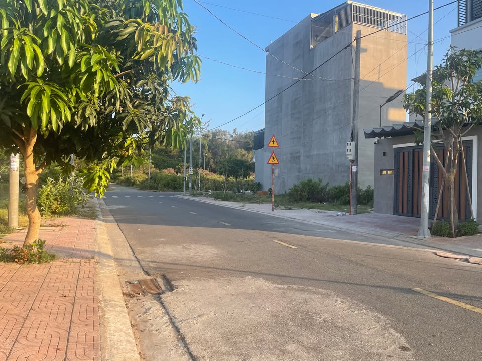 Đất Tái Định Cư Rach Dừa 81m² giá 6.5 tỷ - Pháp lý rõ ràng, thổ cư 100%!