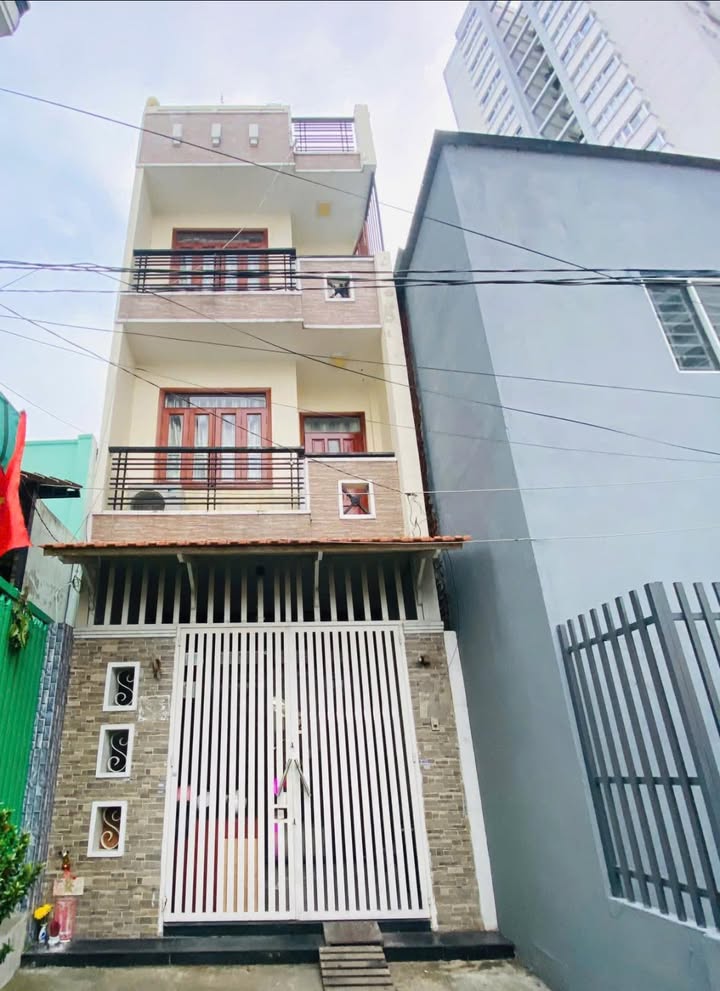 Nhà 4 tầng Hậu Giang, P11, Q6, diện tích 72m² - Chính chủ giao ngay!