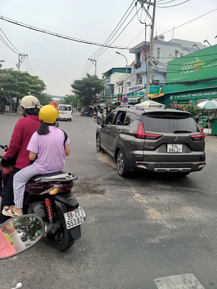 Nhà mặt tiền đường Huỳnh Tấn Phát, Nhà Bè 105m² giá 8.9 tỷ - Cơ hội đầu tư tuyệt vời!