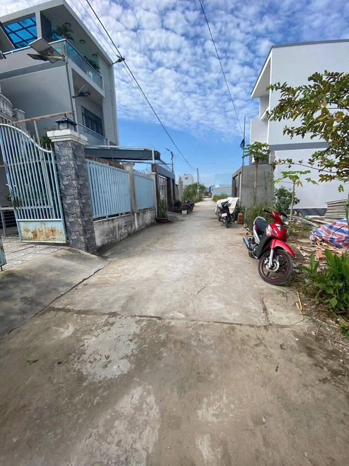 Đất nền Phước Hậu Vĩnh Long 255m² giá 4 tỷ - Vị trí trung tâm, dễ dàng đầu tư!