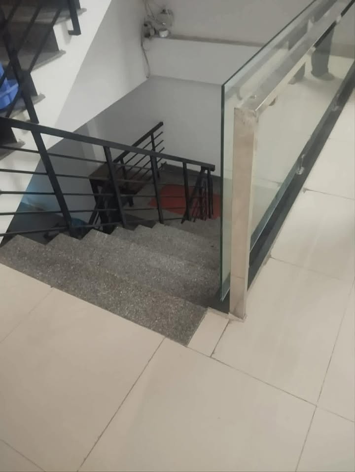 Nhà mặt tiền cho thuê tại Hoàng Thúc Trâm, Đà Nẵng - 3 tầng, 13 triệu/tháng