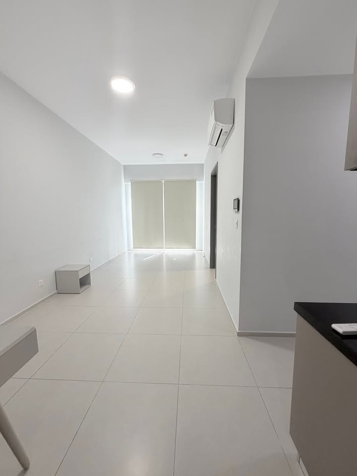 Căn hộ WestGate 59m² giá 2.65 tỷ - Sổ hồng chính chủ, nội thất đầy đủ!