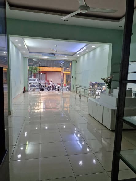 Cho thuê nhà nguyên căn Nguyễn Văn Quá, Q12, 80m² - Mặt tiền sầm uất, kinh doanh đa ngành!